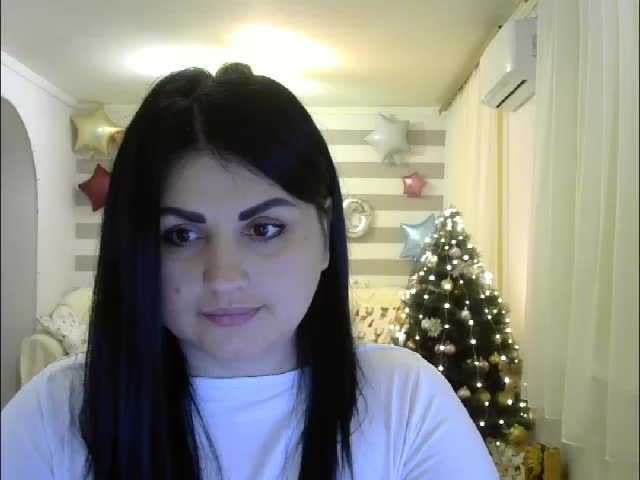 사진 AlinaVesko I am non nude =)I DO NOT MAKE SHOWS IN MY ROOM IS CHAT ONLY