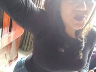 에로틱 한 영상 채팅 alisajones2