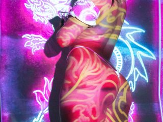 에로틱 한 영상 채팅 alison_maya