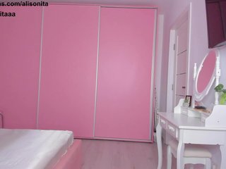 에로틱 한 영상 채팅 alisonita