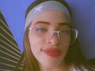 에로틱 한 영상 채팅 AlisonSaenz