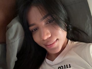 에로틱 한 영상 채팅 Alissarhys