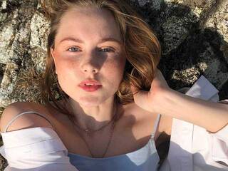 에로틱 한 영상 채팅 Allatriona