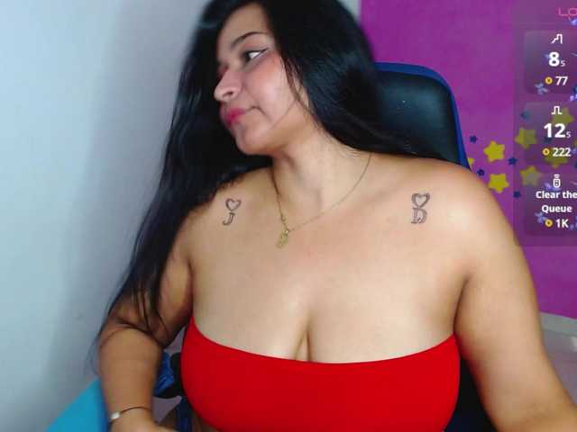 사진 Alyson- #latina #bbw #natural #squirt #curvy #young #big tits #big ass