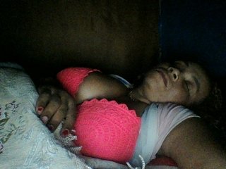 에로틱 한 영상 채팅 Amanah