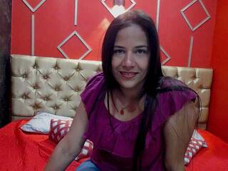 에로틱 한 영상 채팅 Amanda-angely