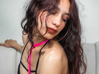 에로틱 한 영상 채팅 amber-vegaa