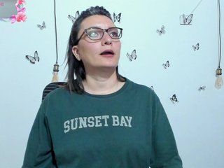 에로틱 한 영상 채팅 Amie-Adams82