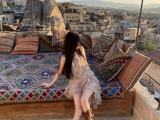 에로틱 한 영상 채팅 AmiliYan