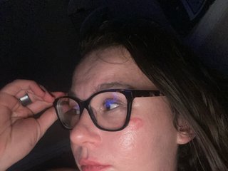 에로틱 한 영상 채팅 Amiralily9