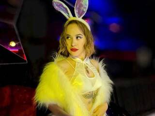 에로틱 한 영상 채팅 Amozon-fox