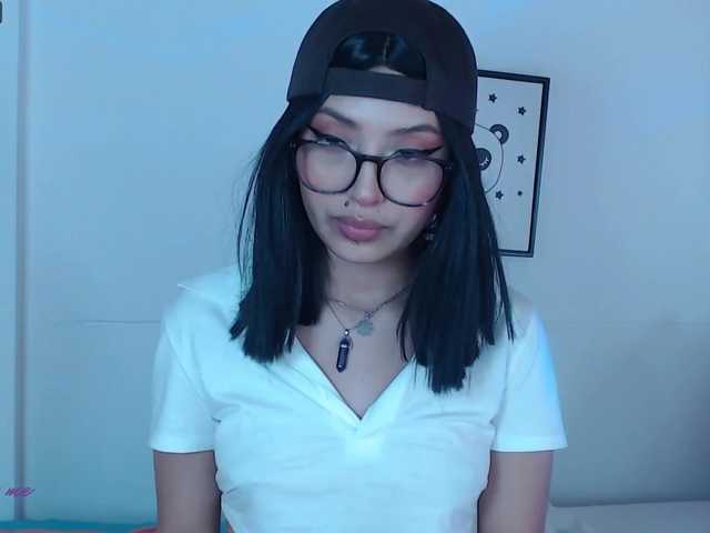 방송 스크린 샷 amy-baez