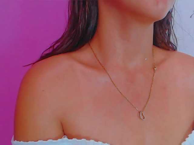 방송 스크린 샷 AmyRoberts2