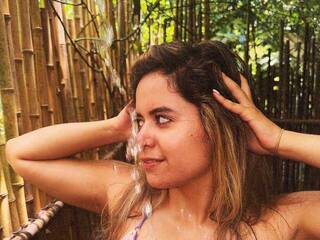 에로틱 한 영상 채팅 Ana-Lee