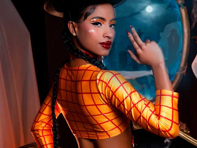 프로필 사진 AnahisBennett