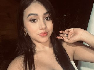 에로틱 한 영상 채팅 Analiaa18