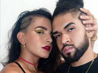 에로틱 한 영상 채팅 AnayEmi