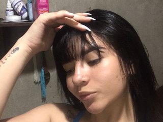 에로틱 한 영상 채팅 Andrea-Mazo