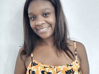 에로틱 한 영상 채팅 AndreaSanta