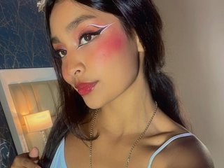 에로틱 한 영상 채팅 AngelicaMoris