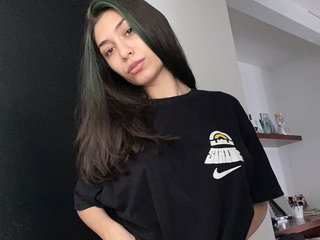 에로틱 한 영상 채팅 Anikamuller