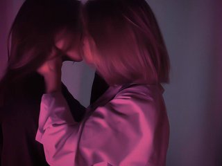 에로틱 한 영상 채팅 AnmiXHot