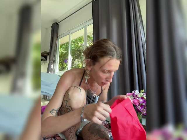 방송 스크린 샷 Anna-Maria