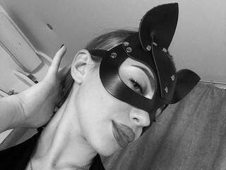 에로틱 한 영상 채팅 AnnaAngelx