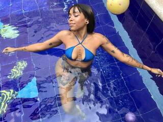 에로틱 한 영상 채팅 AnnaBrooks2