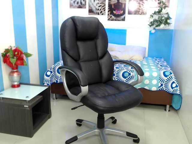 방송 스크린 샷 AnnaKatius