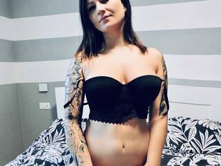 에로틱 한 영상 채팅 AnnBentley