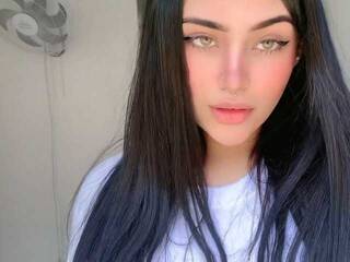 에로틱 한 영상 채팅 Anne-Rose