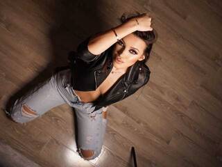 에로틱 한 영상 채팅 Annemarie1998