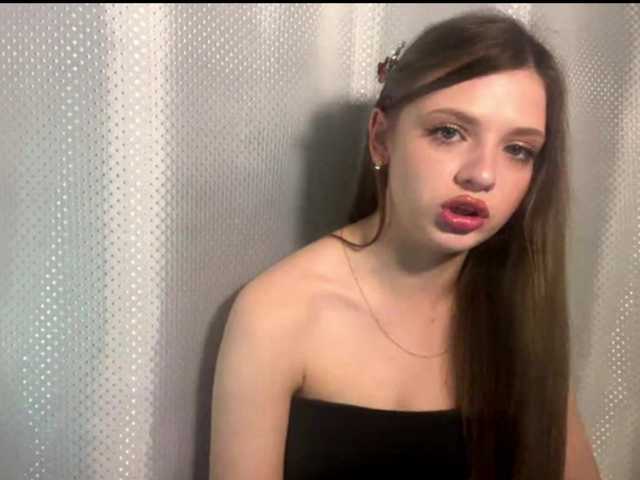 방송 스크린 샷 AnnettaKissell
