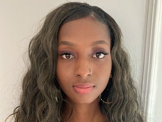 에로틱 한 영상 채팅 Anniebenz