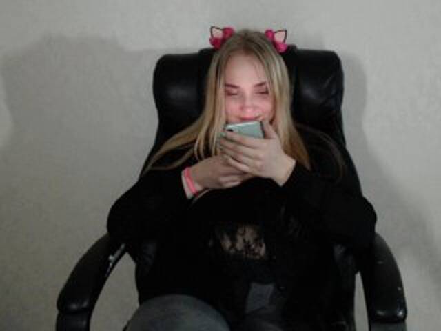 방송 스크린 샷 AnnushB