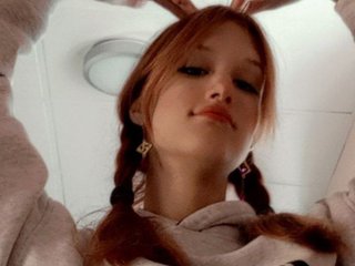 에로틱 한 영상 채팅 AnnyiBlue