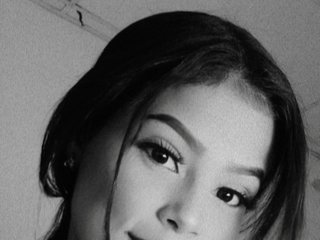 에로틱 한 영상 채팅 AntonelaMulle