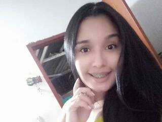 에로틱 한 영상 채팅 Antonella-capri