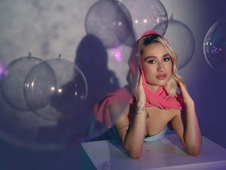 에로틱 한 영상 채팅 AntonellaHans