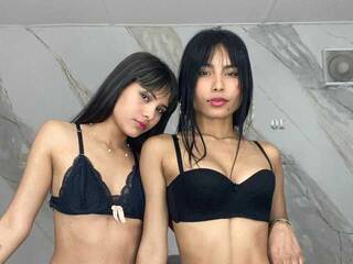 에로틱 한 영상 채팅 AntonellaYNia