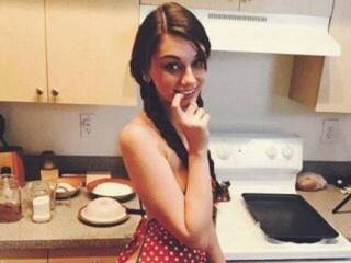 에로틱 한 영상 채팅 Apple-bloom