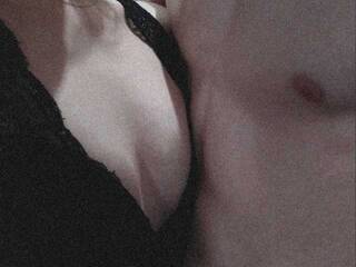 에로틱 한 영상 채팅 AranaLight