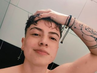 에로틱 한 영상 채팅 AresWolf-