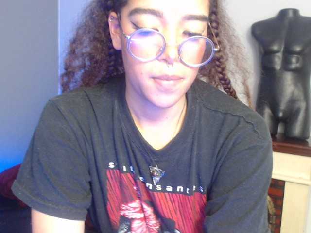 방송 스크린 샷 Ariadnali