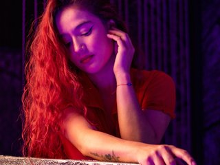 에로틱 한 영상 채팅 AriBaker