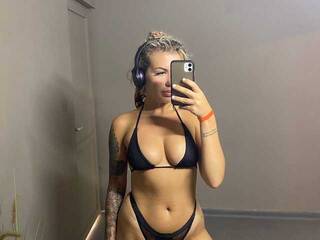 에로틱 한 영상 채팅 ArielArls