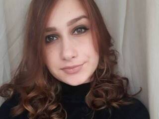 에로틱 한 영상 채팅 ArielDoll