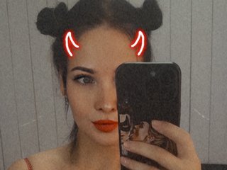 에로틱 한 영상 채팅 Arielj