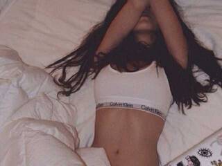 에로틱 한 영상 채팅 Arinkiss